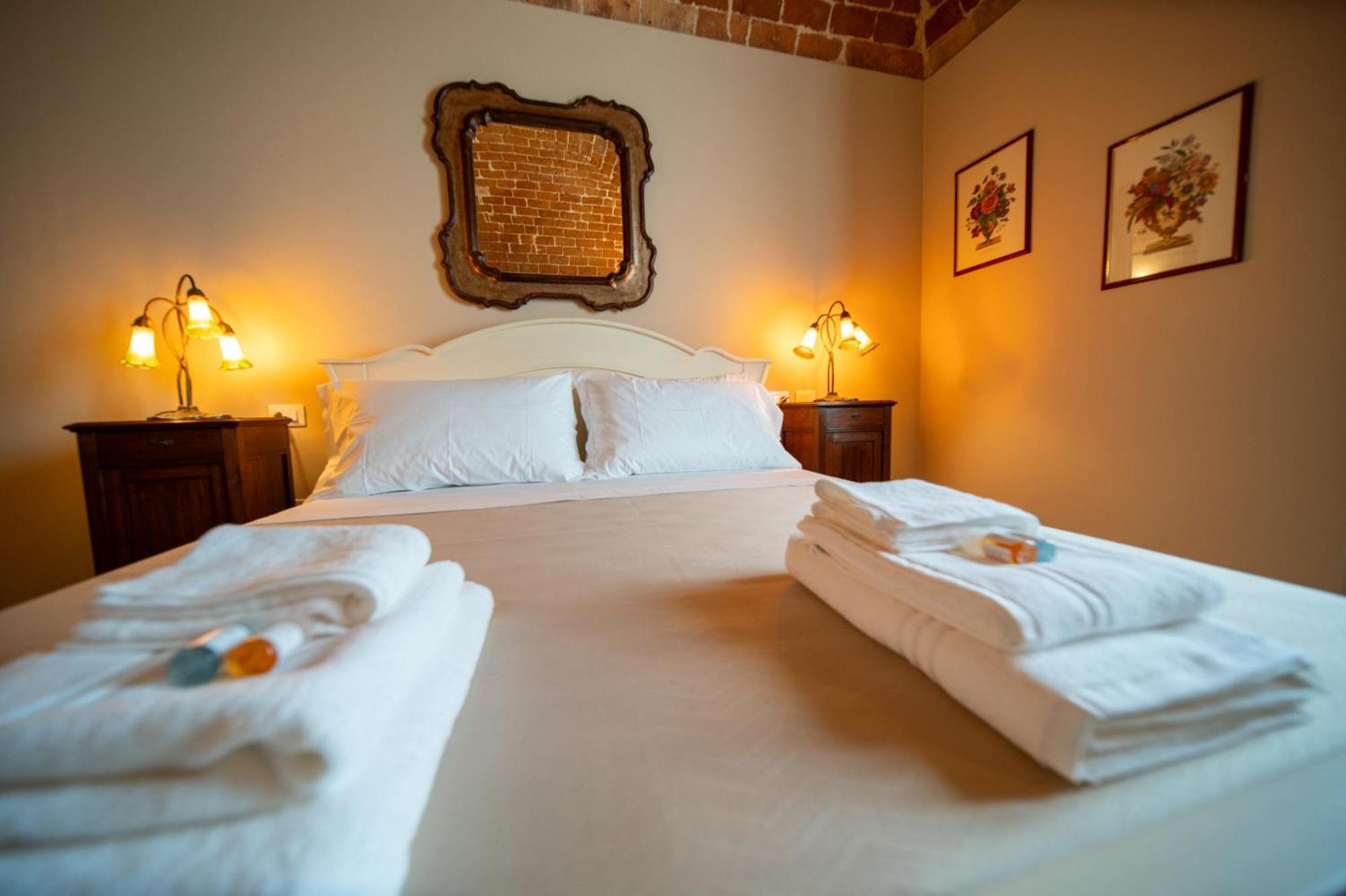 Cascina Baronina Bed and Breakfast Terruggia Buitenkant foto